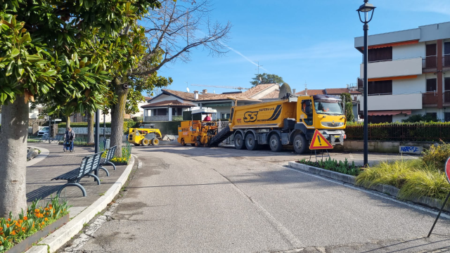 Nuove asfaltature a Bardolino, Cisano e Calmasino