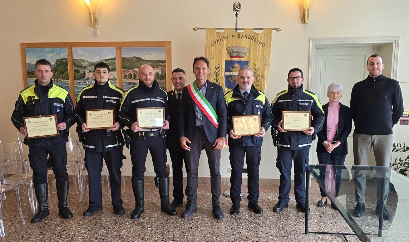 Premiati cinque agenti della Polizia locale