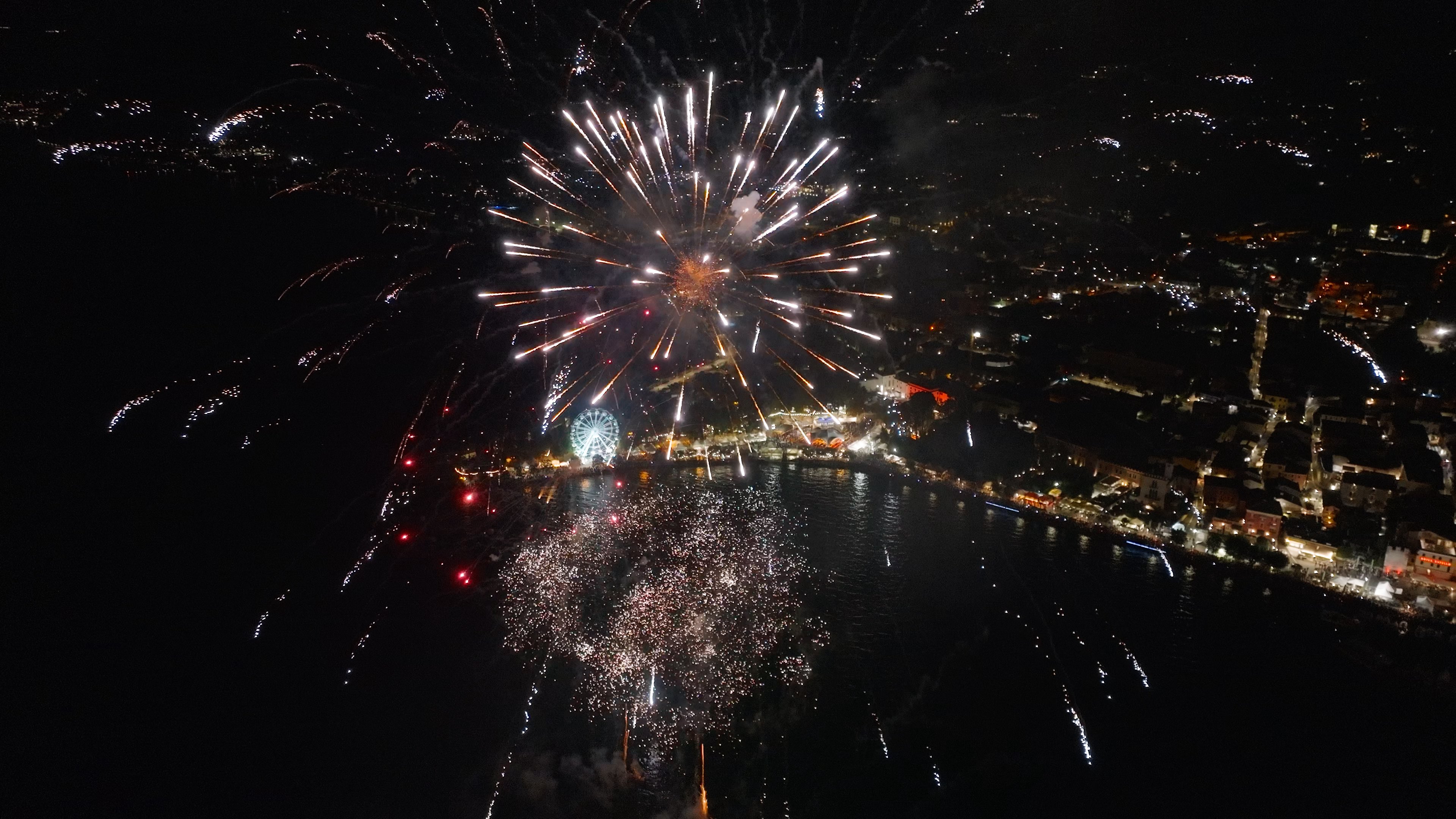 La Festa dell’uva e del vino Bardolino sconfigge la pioggia